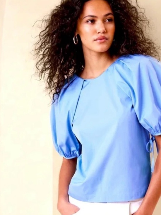 Banana Republic Tops - Banana Republic Light Blue Puff Sleeve Blouse